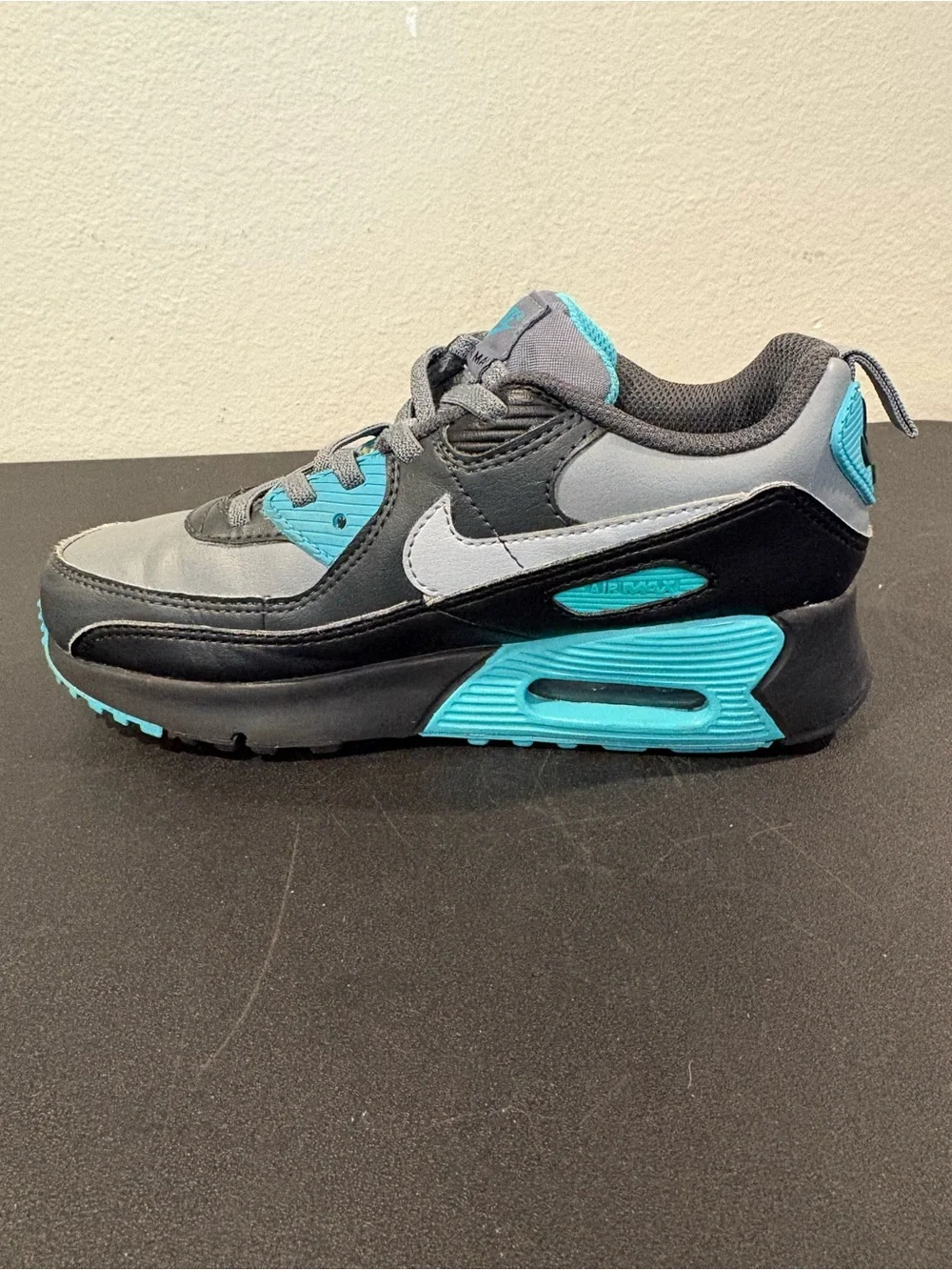 Nike Air Max 90 Easyon Black Grey Teal IH1417-027 Youth Size 2.5Y Fast Shipping
